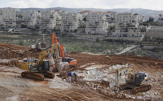 A view of the Israeli settlement of Beitar Illit on February 14, 2018. (AFP/ MENAHEM KAHANA)